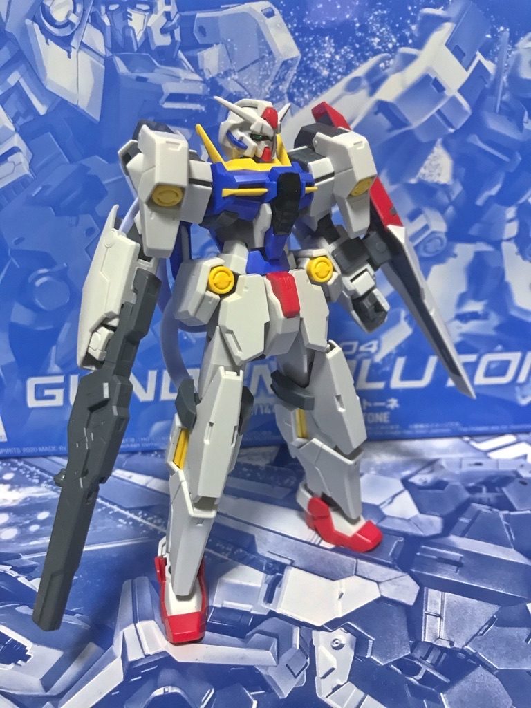 塗装前。ガンダムというよりアーマードコアみたいな手足が非常に好みです。