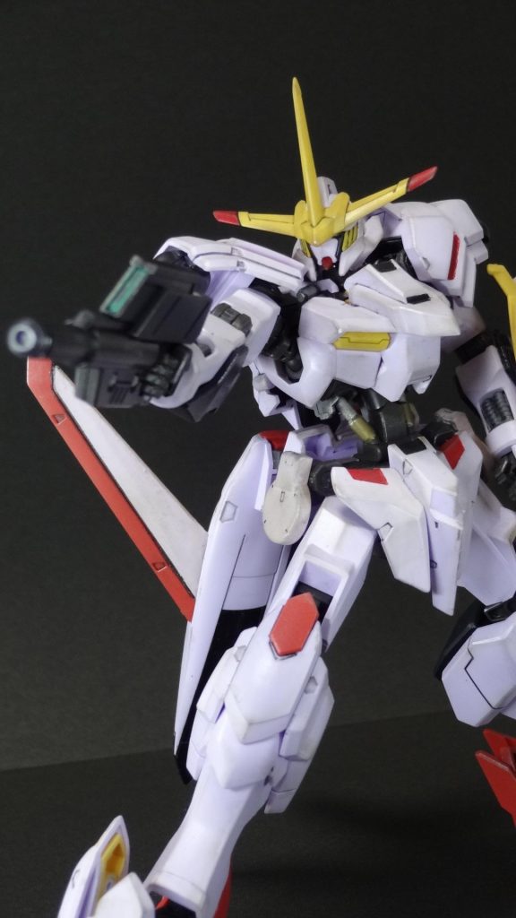 ガンダム端白星–4枚目/制作者：メカの種