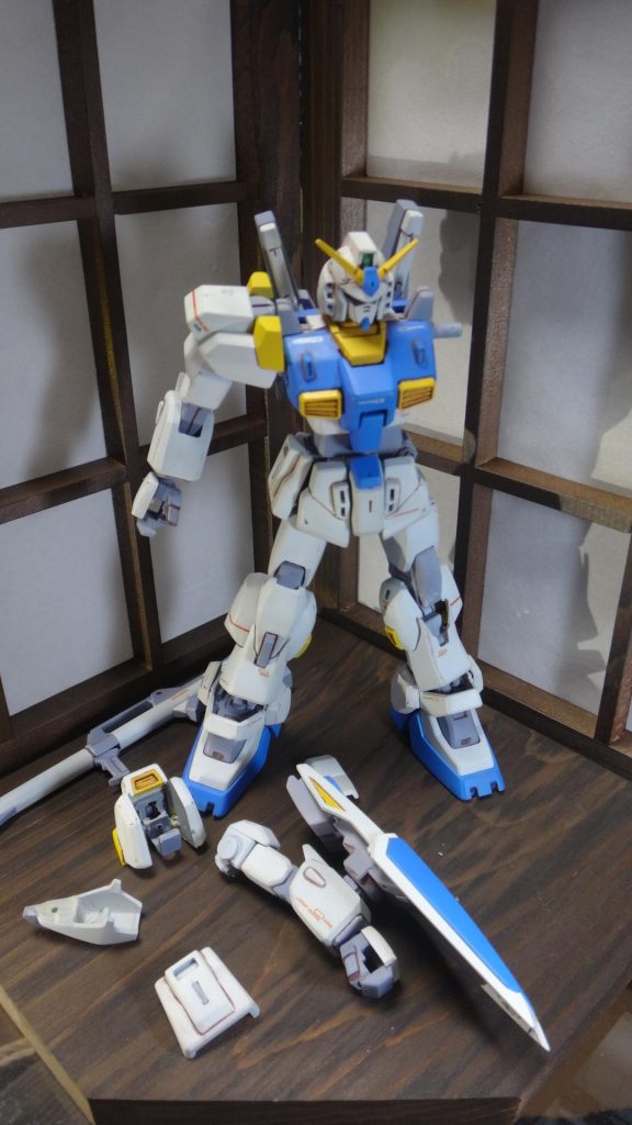 ちょっとバラシ今でも心に残ってる、プラモ狂四郎のマスターの名言「プラモは数をそろえることじゃなく納得いくまでつくりなおすこと。これが最高のおもしろさなんだよ」マスター、同じプラモを8回ほど作り直してますw昔のキットなので、今の目で見ると……こんどは、RGのマーク2作りたい(爆)