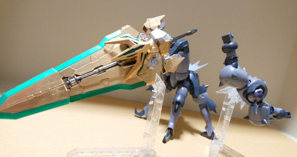 単独での行動が出来るため、そのまま敵を斬る事が可能。