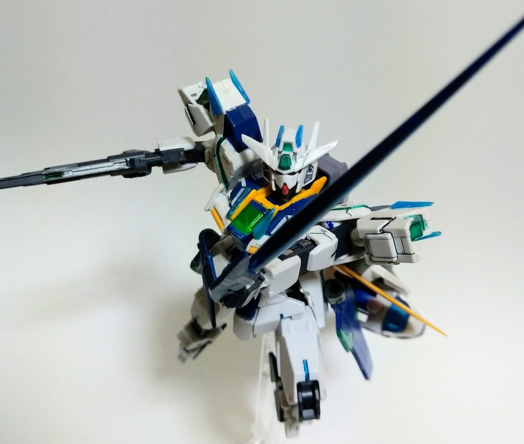 武器3 ビームサーベルダブルオースカイの物ですが、サーベル色を変えています。