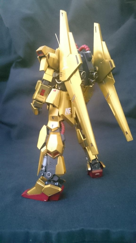 スラスターは大きすぎました💦バズーカがマウント出来なくなってしまいました。