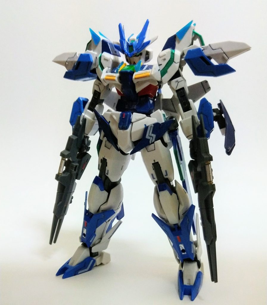 ·アースカイガンダムアースリィガンダムのコンセプトをブラッシュアップし、汎用性を高めるためにダブルオースカイメビウスとミキシングしました。足は技術力不足で差し替えでドッキングです···