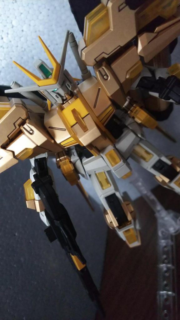HG エクストリームガンダム–3枚目/制作者：たつまろ