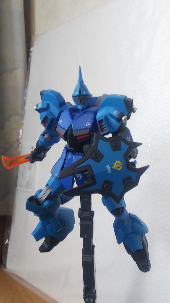 「お前は、先に行け」ハモンに言う。ハモンは、何かを言い掛けた時、「大尉❗️補給と修理完了しました。左手は、予備が無かったので有り合わせの物を付けておきました。」「すまんな、お前達も早く脱出しろ」「アコース、コズン脱出挺の護衛を頼む」ハモンを見つめながらラルは、出撃した。