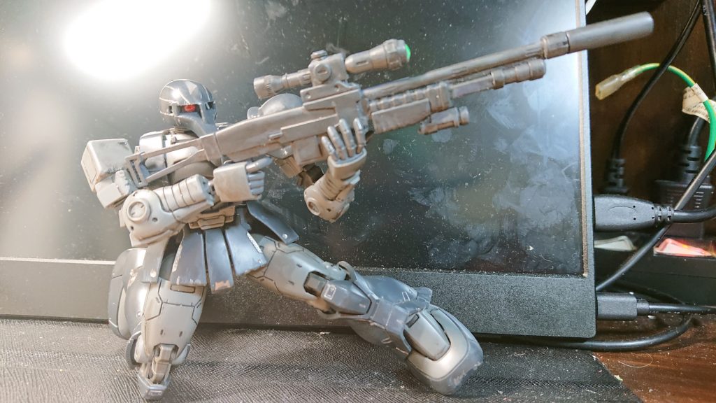 後方支援として彼は生きていく。しかしこの武器、、ホントはスナイパーライフルではなくショットガンなんだよな💦