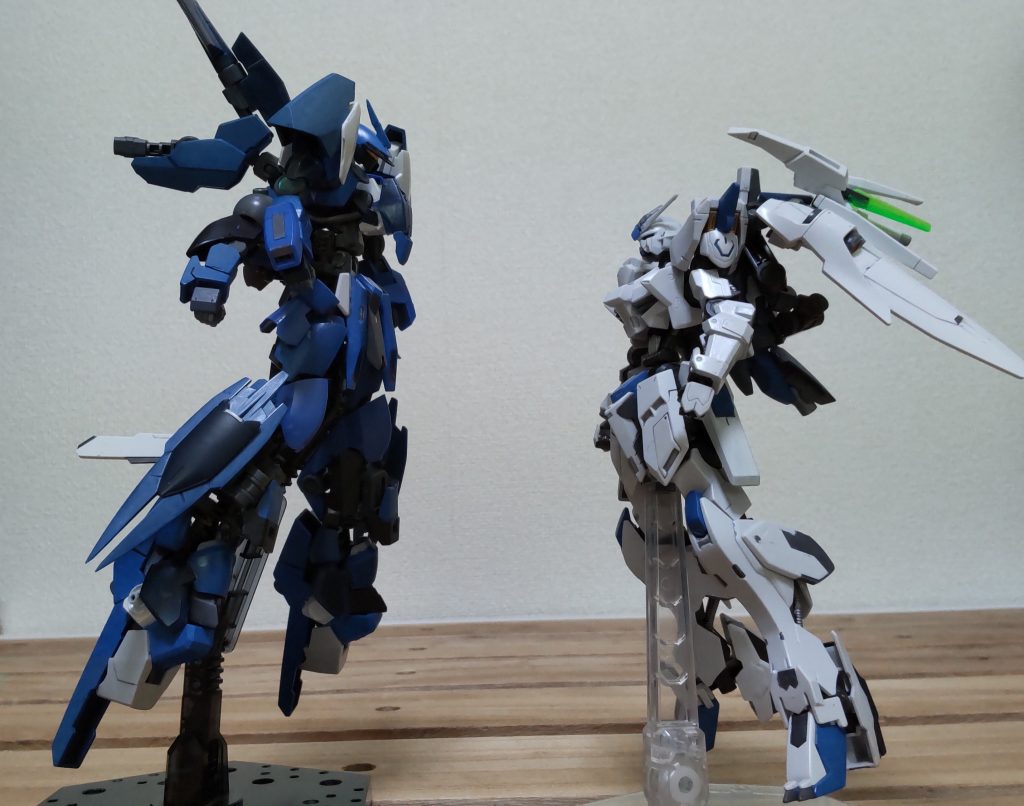 ライバル機と脚が更に延長されたので身長差が開きました