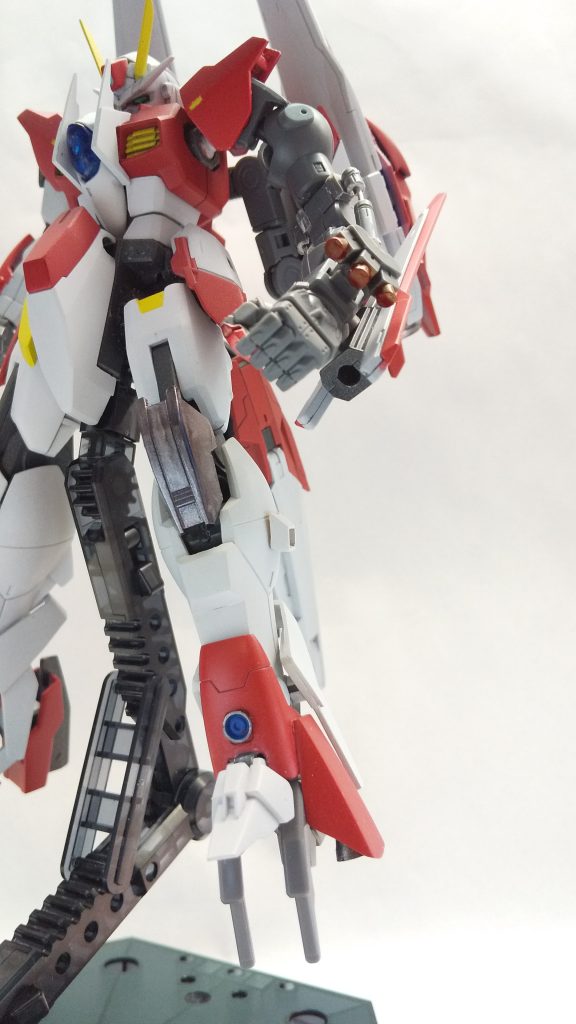 主に左半身がえらいことになってます