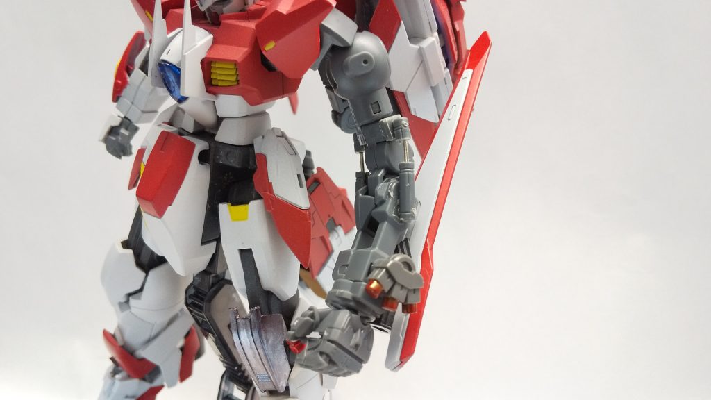 気になる左の仮腕ですが