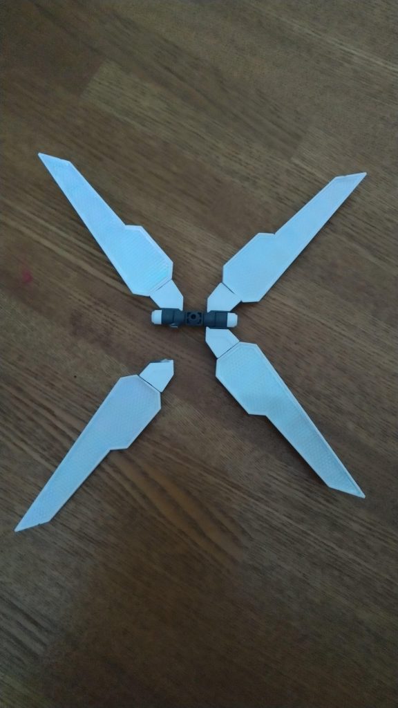 あと、サテライトキャノンのポーズを撮ろうと思ったらリフレクターの接続部分がボッキリと折れてしまいました(´;ω;`)ブワッと言う訳で後は修理してから撮ろうと思います(ノД`)シクシクでは、今回はこれで終わろうとおもいます。最後まで見ていただきありがとうございました!