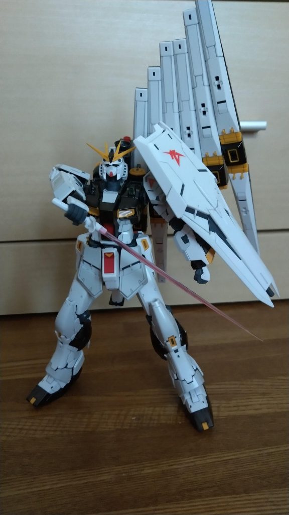 ついでだから上に向かって切り払おうとするポーズをパシャリ。