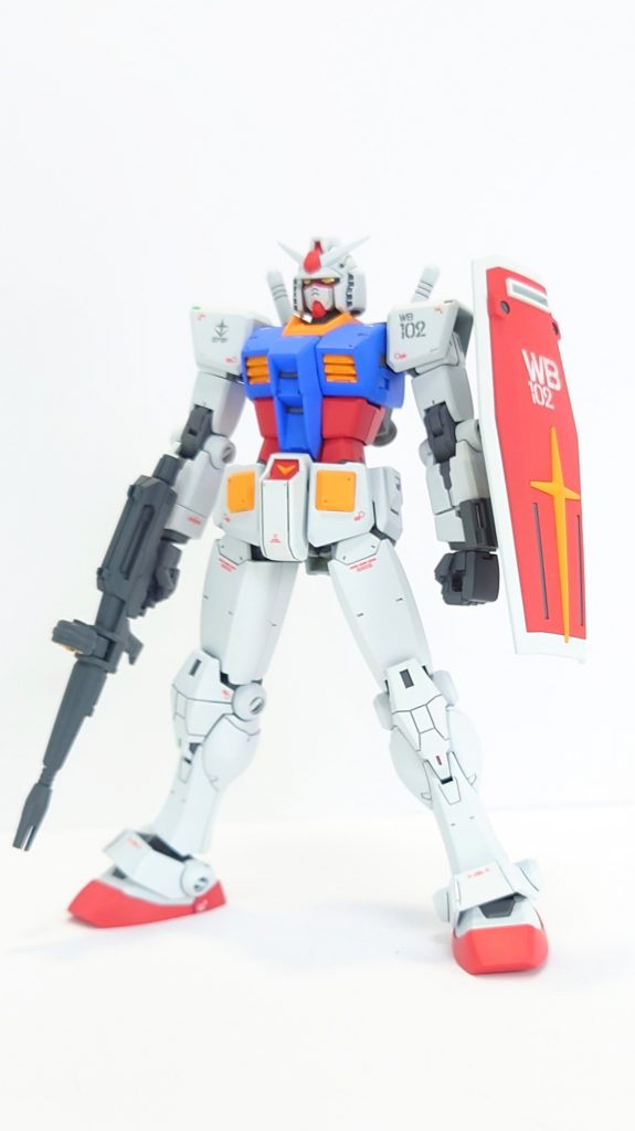 腹巻きを幅詰め、肉抜きを埋めた程度でストレートに仕上げました。