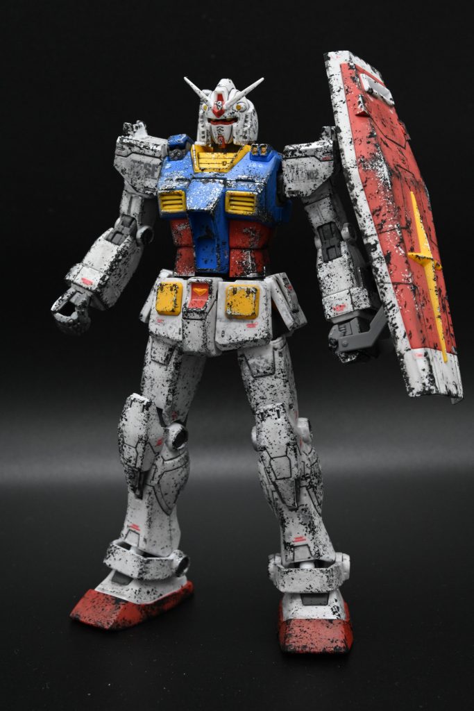 初めて汚しをやってみたけど、加減を間違えた。