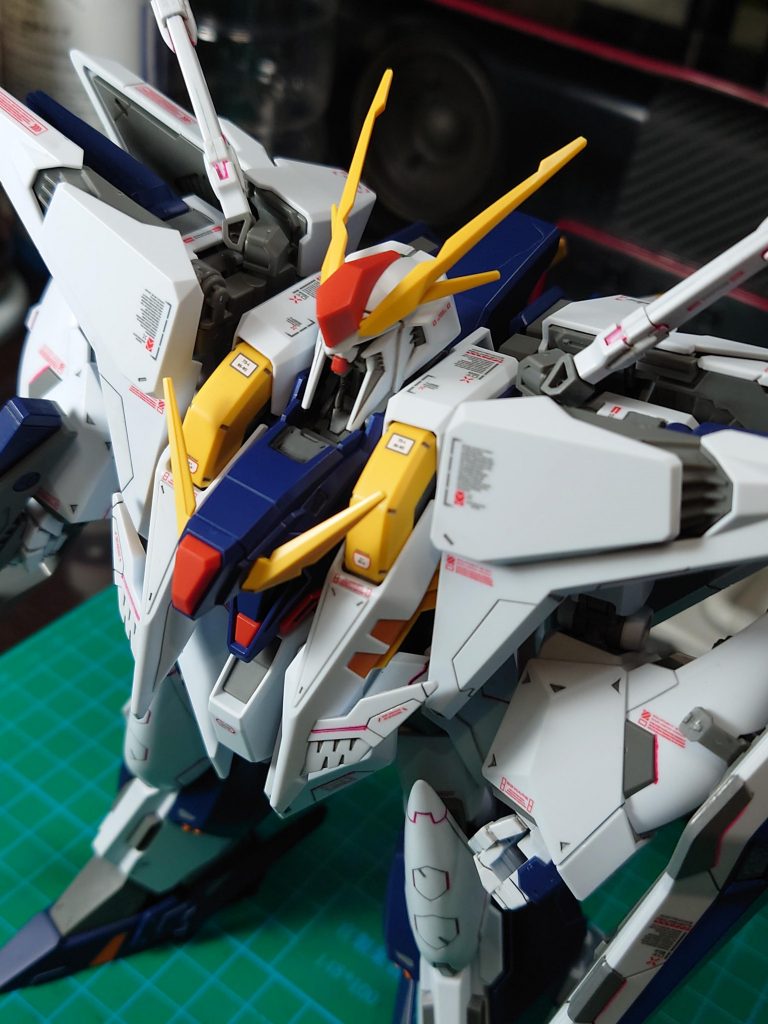 合わせ目消しは、ほぼしない人です。気まぐれで凝ったりこだわらなかったりしてます。何となくのイメージで作ってますが、何とか成功してます(*´▽`*)