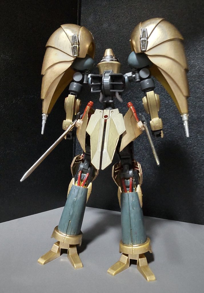 リアビューオージェの後ろ姿は元々シンプルなので、グリムゲルデのままでも違和感が無かったです。