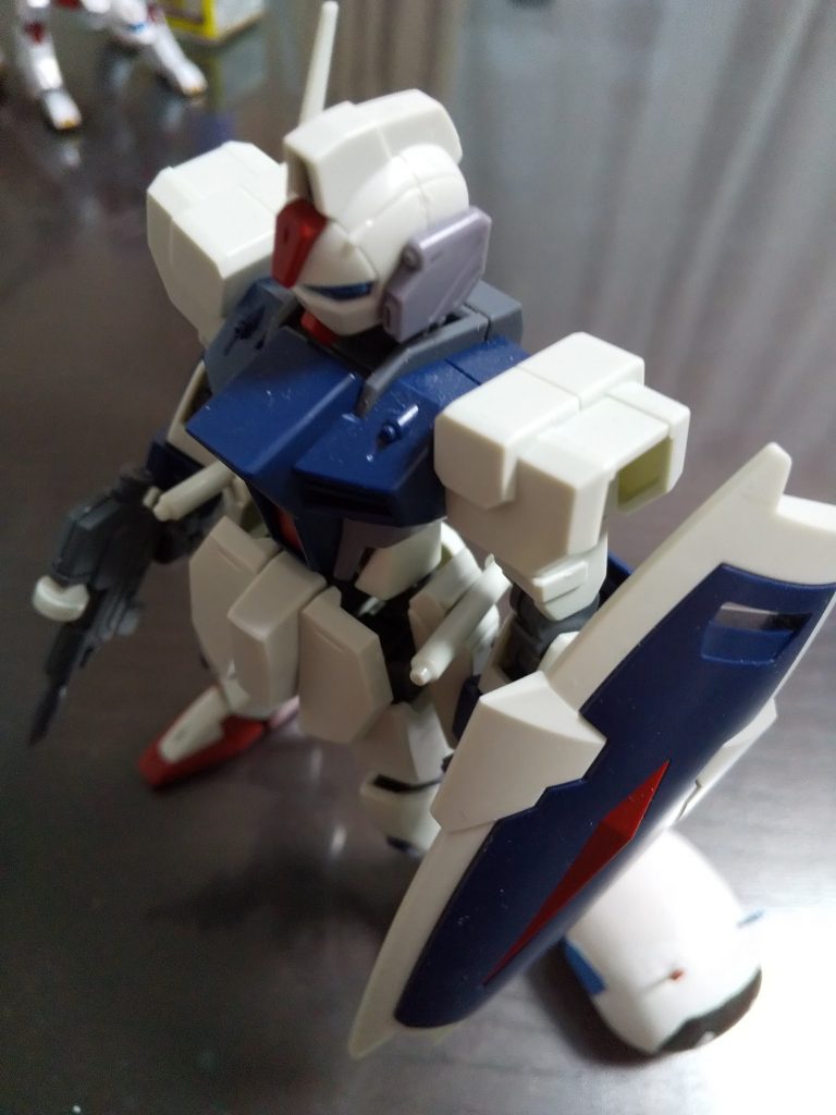 ダガーLはジムとガンダムを混ぜたようなデザインでかっこいいよね！