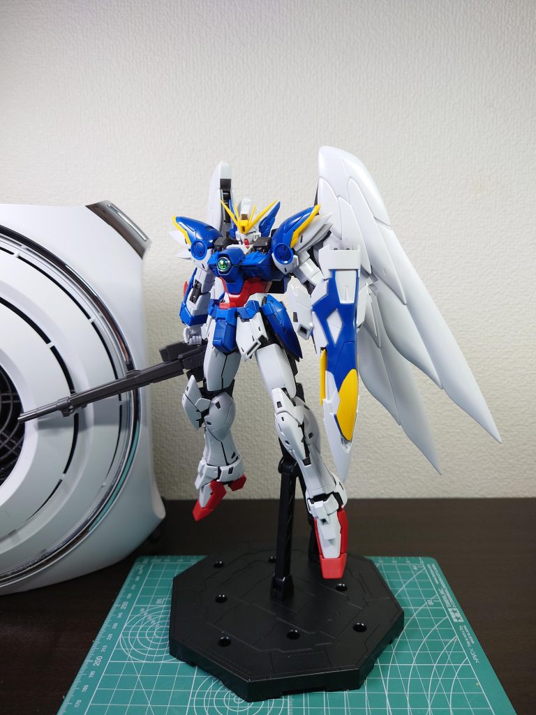 キットを２つ使用し翼をコンパクトに