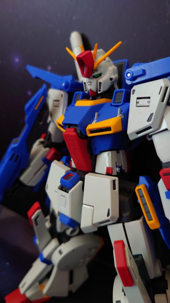 なかなか好みのZZガンダムが出ないので、旧ＭＧの頭とkaの身体でニコイチ制作しました。