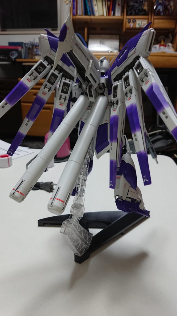 MG Hi-νガンダムver.ka–2枚目/制作者：えぐ㌠