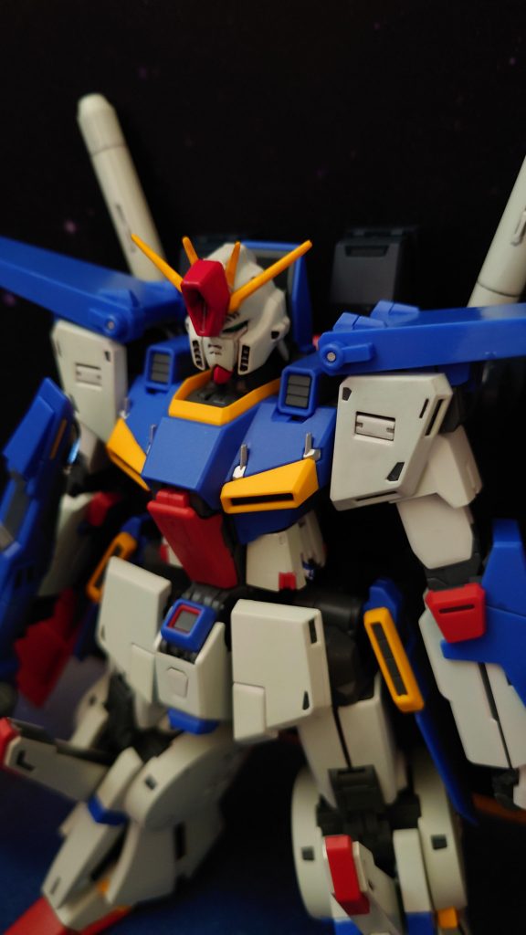 分かりづらいかもしれませんが、ホワイトグリーンで筆塗り塗装してあります。これが1番辛かった…