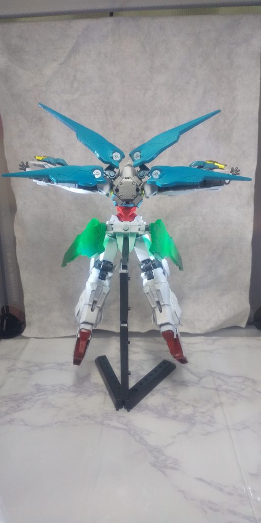 月光蝶システム。余ってたパーツで蝶の羽根みたくならんかなと製作。なりませんでしたけどね。色はどうするか悩みましたが、century colorの歌詞をなぞることにしました。