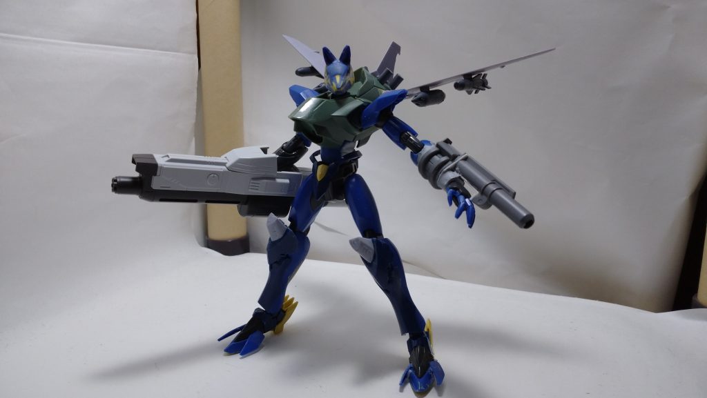 色々あってほぼ出来たのがこれ。顔部分はほぼギラーガで作り、耳の部分はゼルトザームの爪を切って貼ってみました。思ってた以上に犬っぽくなりましたね。