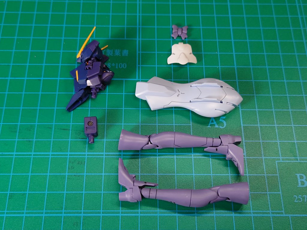 ミキシング時の不使用パーツ。この方式で他にもサラに新たな武装を付けたいと思ってます♪