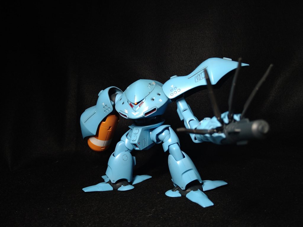 ハンドミサイル発射