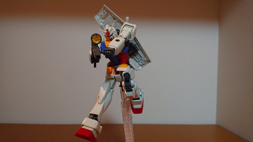 HG ガンダム–4枚目/制作者：刺身オレンジ