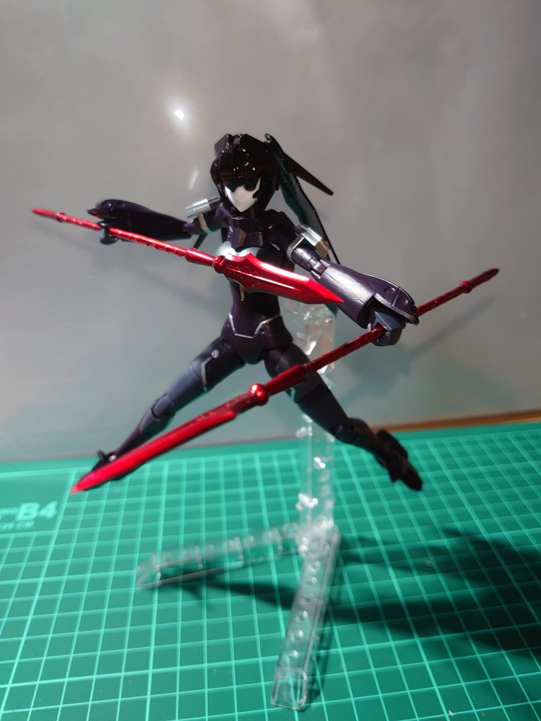 すべて水性ホビーカラーの筆塗りです。黒に近い紫を作るのにこだわりました。