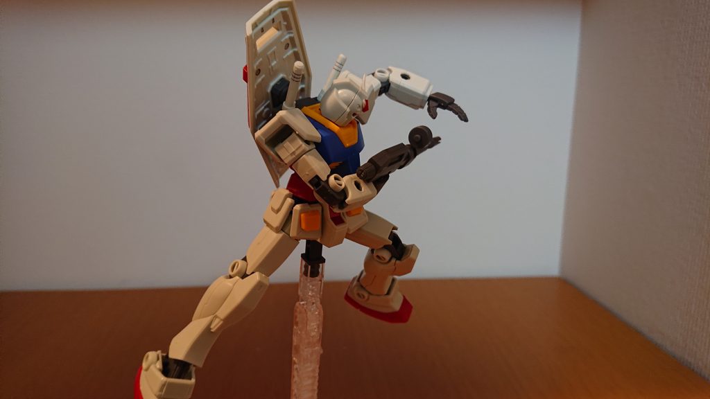 HG ガンダム–5枚目/制作者：刺身オレンジ