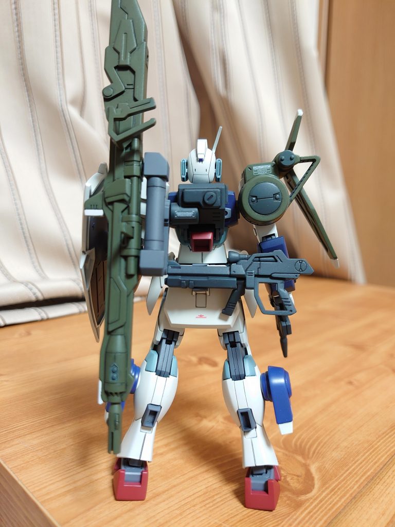 背面。腰部にライフルホルダー増設してます。