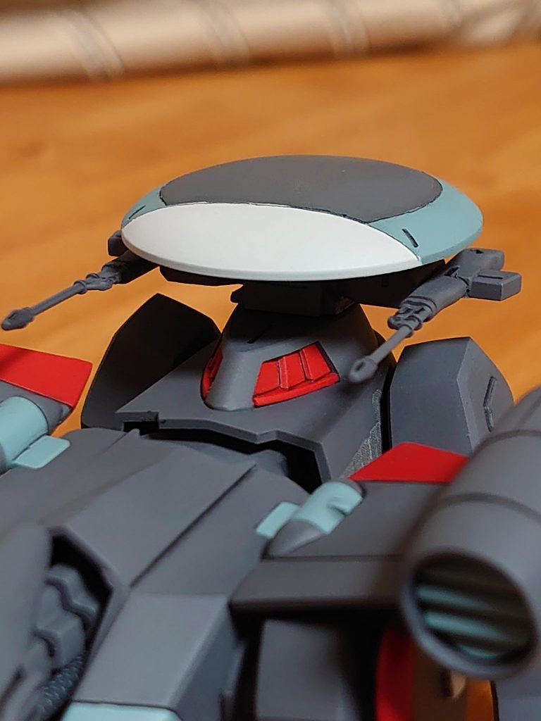 背面ユニット。レドーム下の部分はジャンクを適当に組み合わせ。銃の部分は鉄血オプションセットのモビルワーカーの物を使用