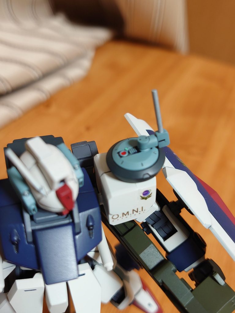 ダガーLのレーダーじゃアグニの射程活かせないかな?と思ったので左肩にレドーム追加