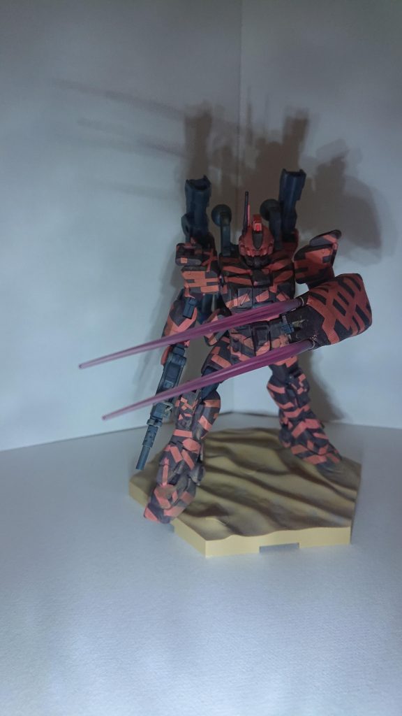 ガンダムEz8重火器兵装–3枚目/制作者：yasu56