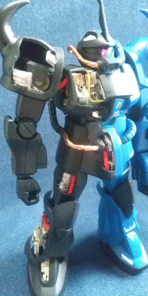 グフ 半分だけメカニカル–5枚目/制作者：himanadebu