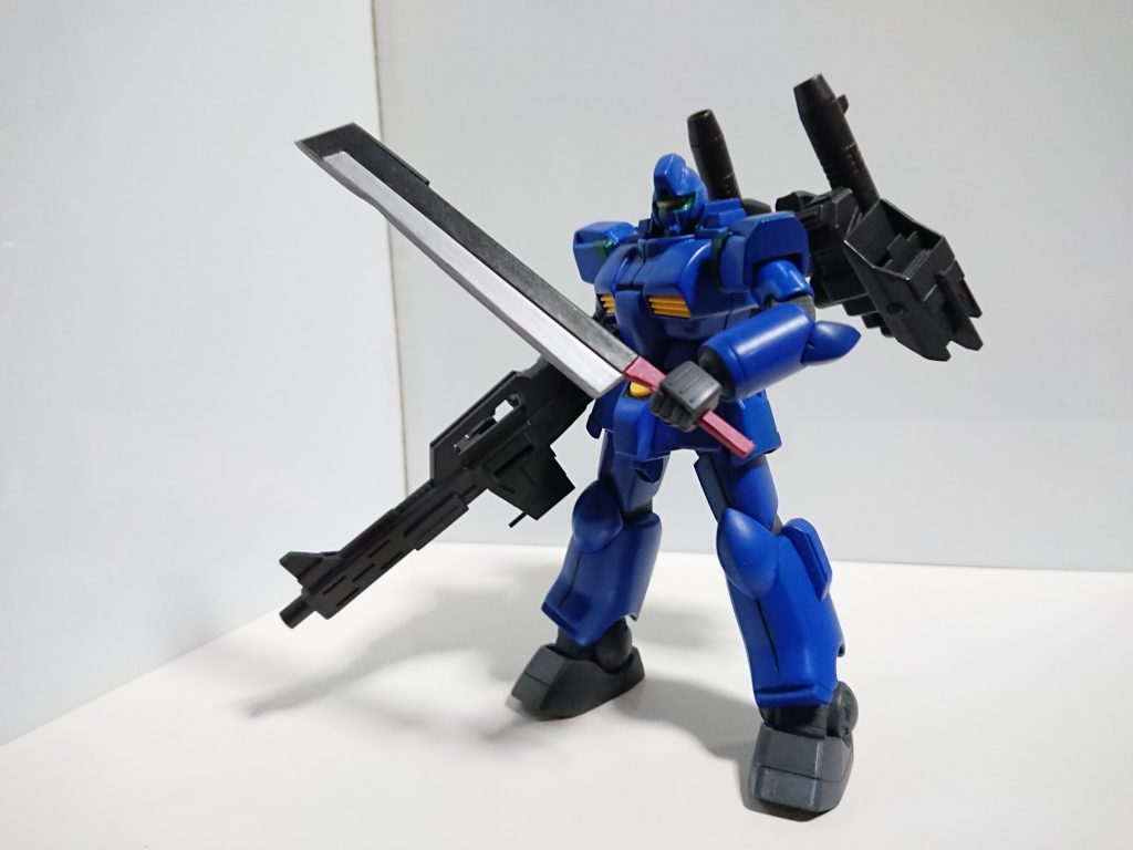 新武装２ ヒートカッター ヒート式の大型剣。 プラ材を張り合わせて作成。