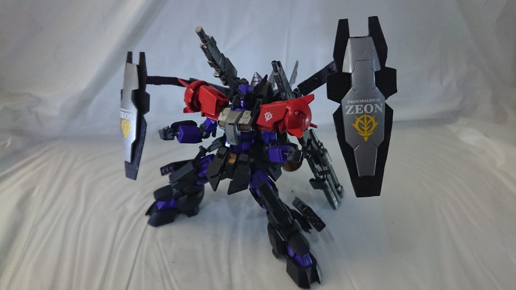 2枚のシールドはフレキシブルに可動します