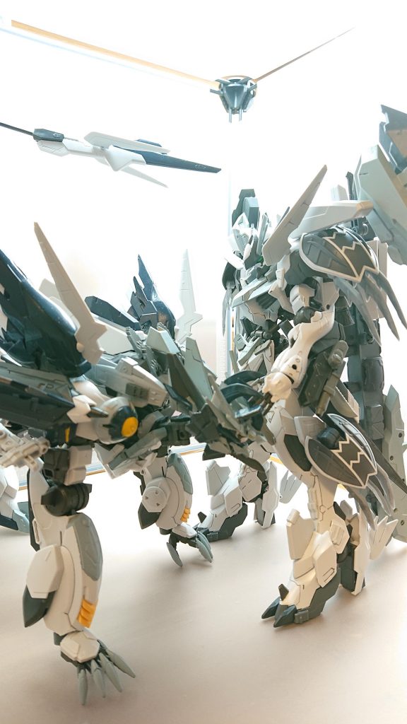 100年間眠りについた結果ラグナヴォルフの初代パイロットはもうこの世におらず衝撃を受けてしまう現在のラグナヴォルフのパイロットと出会った時は最初警戒しており敵意を見せていたが彼の優しさと強さに触れたことで かつてのパイロットと同じものを感じ取り月牙隊と共にディザイア率いるヴァルハラと再び戦うことを決意する