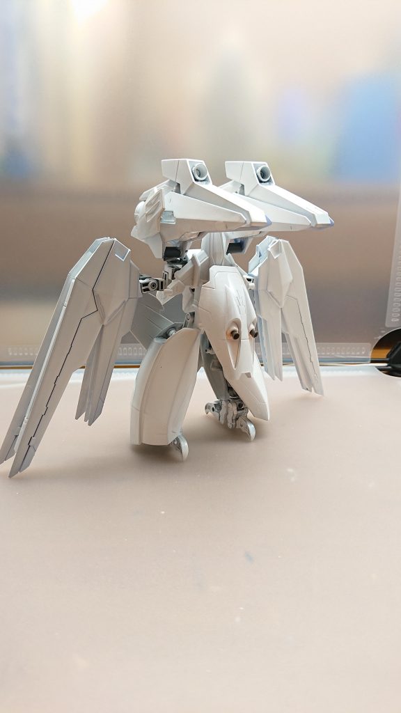 世界を回るなかでヴァルハラ等の脅威を目の当たりにしてきたウルラは月牙隊の存在を知り、彼らが世界を救う存在になるかを確める為に密かに観察を続けていたその証拠にヴォルフ、カルラ、ロビンフッド、コキュートスのパイロットは任務中にウルラらしき姿を目撃しているちなみにその後彼らにはそれぞれ幸運なことが起きたらしい