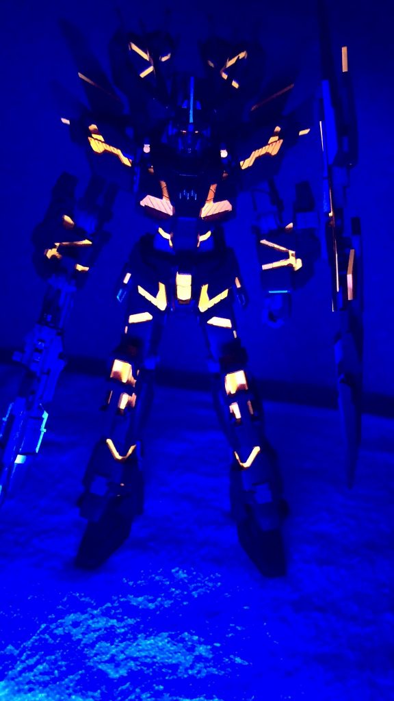 サイコフレーム蛍光塗装とブラックライトは、ユニコーン系の醍醐味ですね\(^o^)/