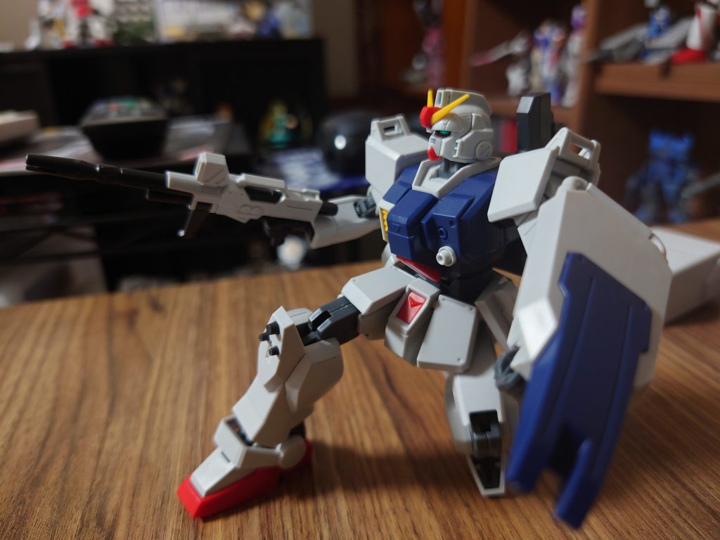 陸戦型ガンダム–3枚目/制作者：クロムア