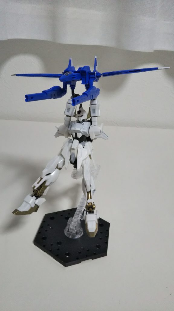 もちろん、元はガンプラなのでMSを空輸することも可能です。