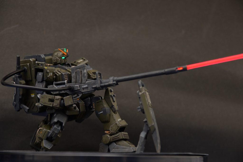 LED電飾用の穴でした。これが大変だった！詳細は下記で。