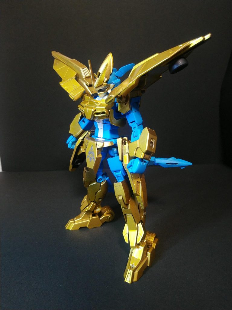 マグナモンもといマグナガンダム残念がらデジメンタルの他に、耳とお腹と腿に別途追加パーツあり。SD頭とつま先は完全に余剰になり無念・・・SDヒザは尻尾の延長パーツになってます。