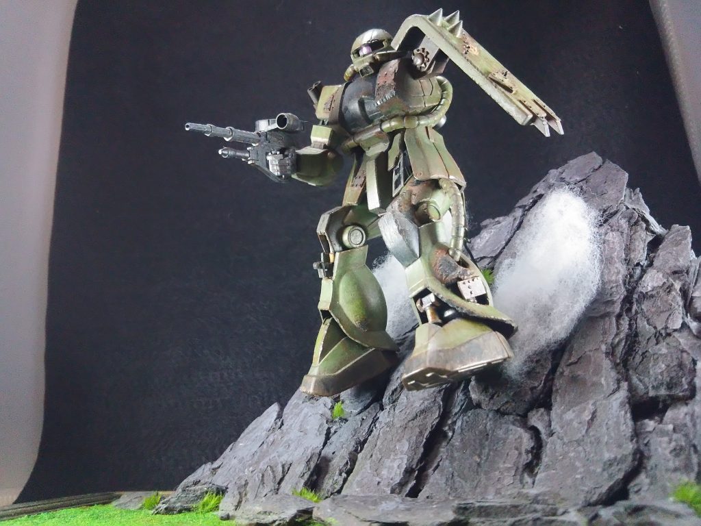 滑り降りてる様に見えたら幸いです。