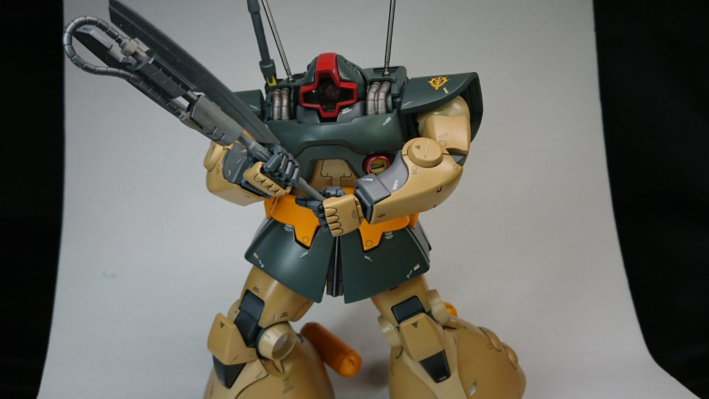 ヒート・トマホーク両手持ちで。