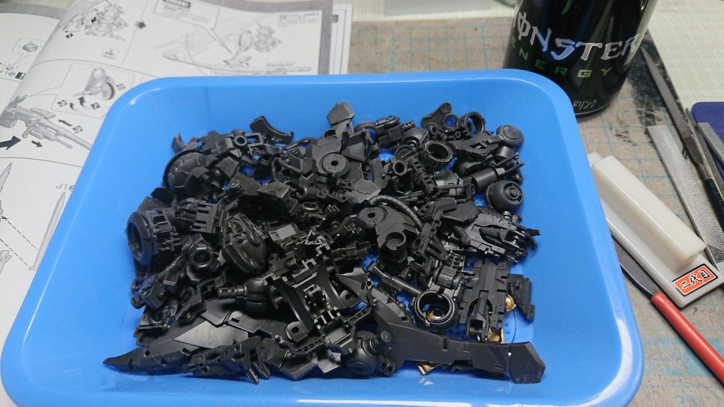 ゲート処理とヒケと面出しの作業を。