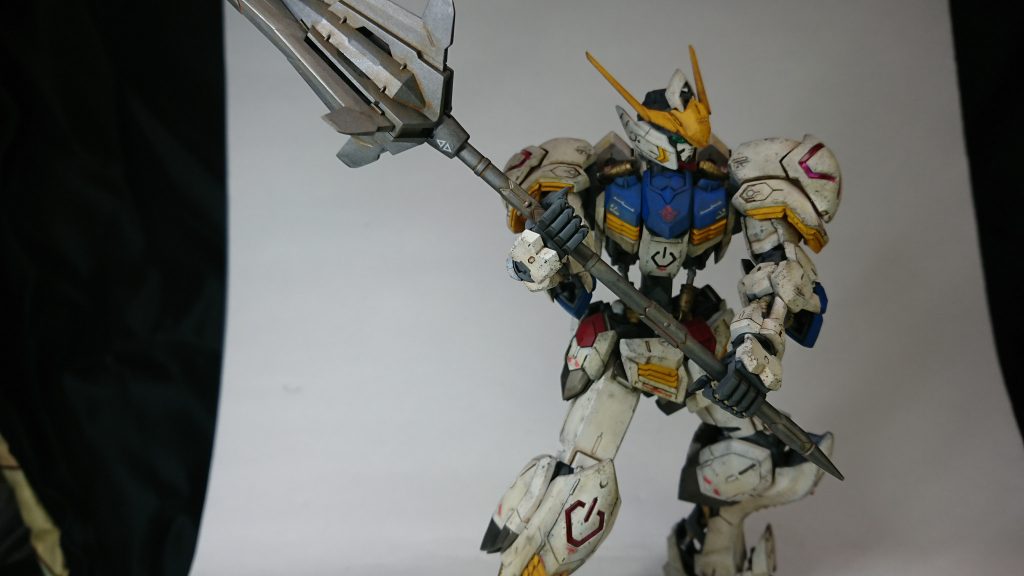 メイス装備を別アングルから。