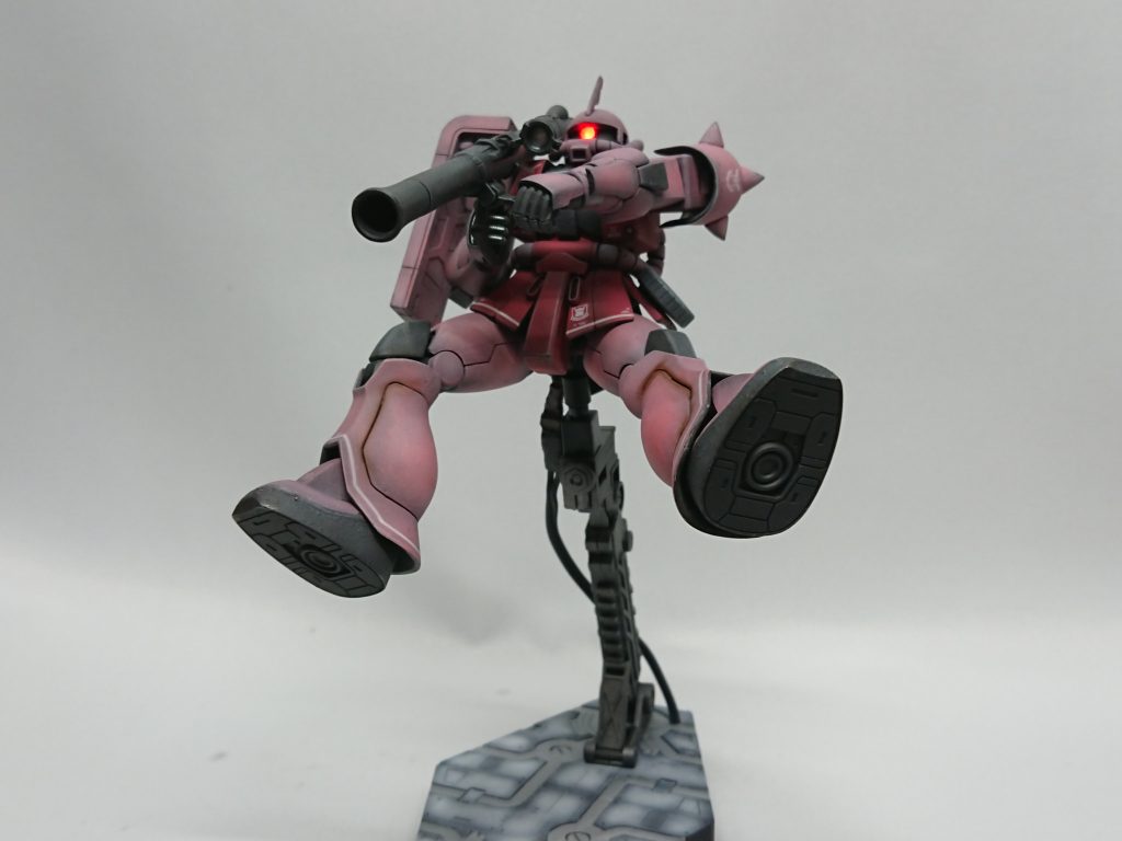 HGシャアザク実写特撮風電飾–2枚目/制作者：つしま